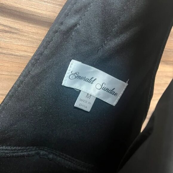 Emerald Sundae medium black dress - Picture 2 of 4